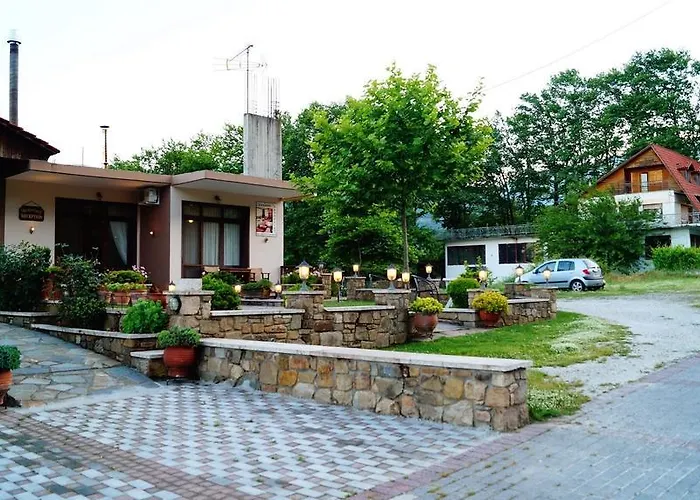 αρχοντικό * Káto Loutrákion